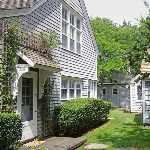 Cape Cod house by Architect Paul Krueger